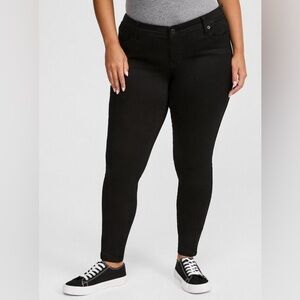 Torrid Black Luxe Skinny Jean Size 20S